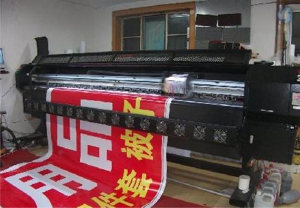 嵩县喷绘广告分辨率是多少？